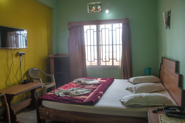 Bedroom 2, Hotel Suv Palace, Puri