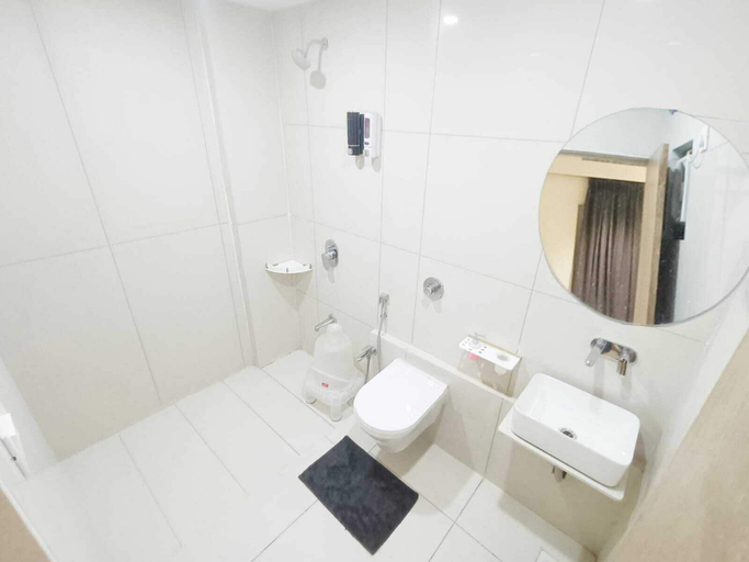 Bathroom 3, Hotel Kant by GoHotels - Near Shree Dwarkadhish Temple, Devbhumi Dwarka