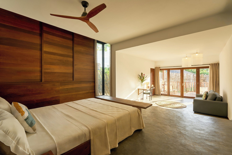 Bedroom, Loharano Lodge, Diana
