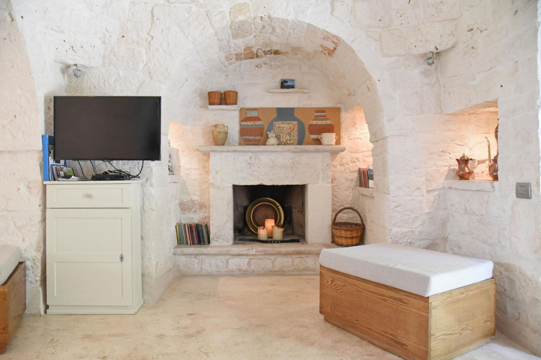 Others 5, Luxury Trulli Terrarossa With Pool, Taranto