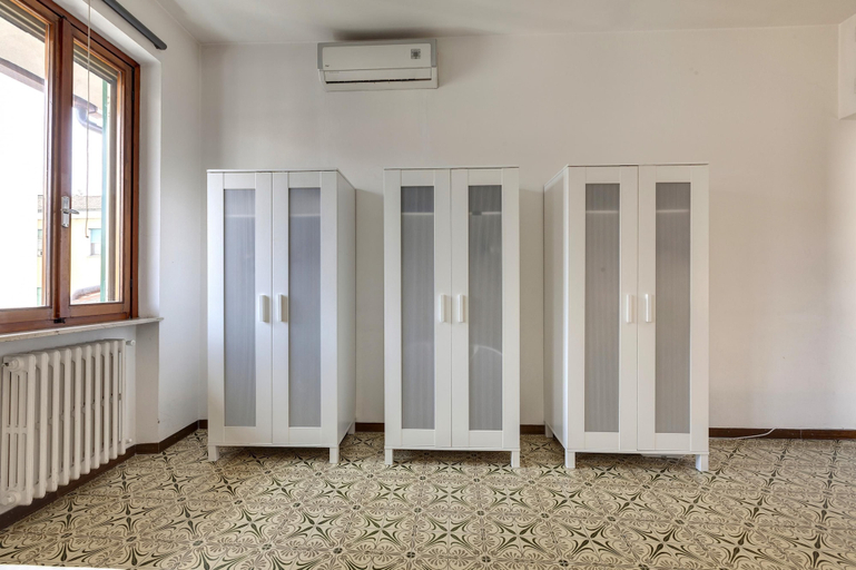 Room 2, Agnolo 73 IV in Firenze, Florence