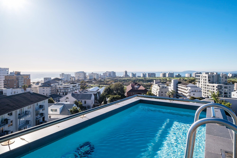 Sport & Beauty 5, Modern Apartment w Rooftop Deck Jacuzzi Penthouse on S, City of Cape Town