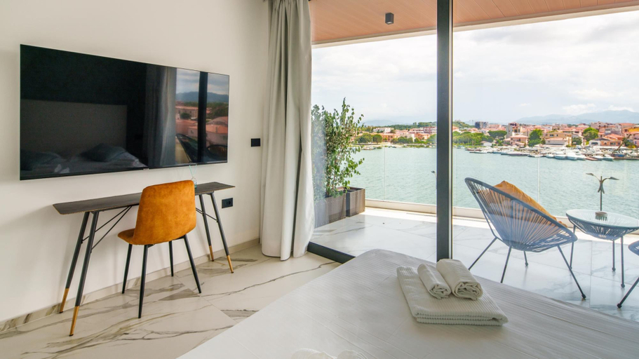 Room 4, Welcomely - Deluxe Room - Frank Sinatra, Olbia-Tempio