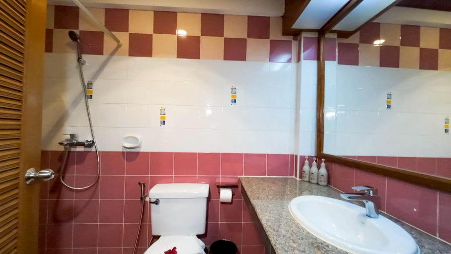 Bathroom 5, Tony Resort, Phuket Island