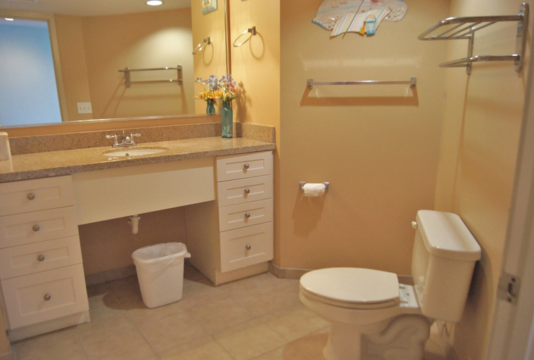Bathroom 3, Seaside Resort 1003, Horry