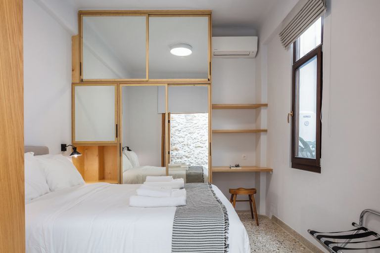 Bedroom, stylish apt up to 4 in Rethymno, Crete