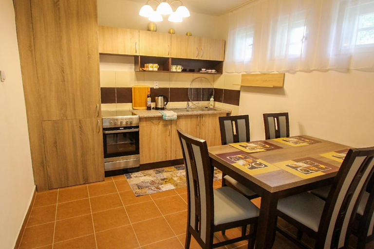 Others 5, Chata Biela Stopa, Poprad