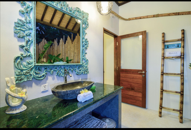 Bathroom 4, Rascals Hotel, Lombok