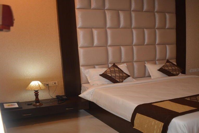 Bedroom 2, Hotel Sapphire Inn Siwan, Siwan