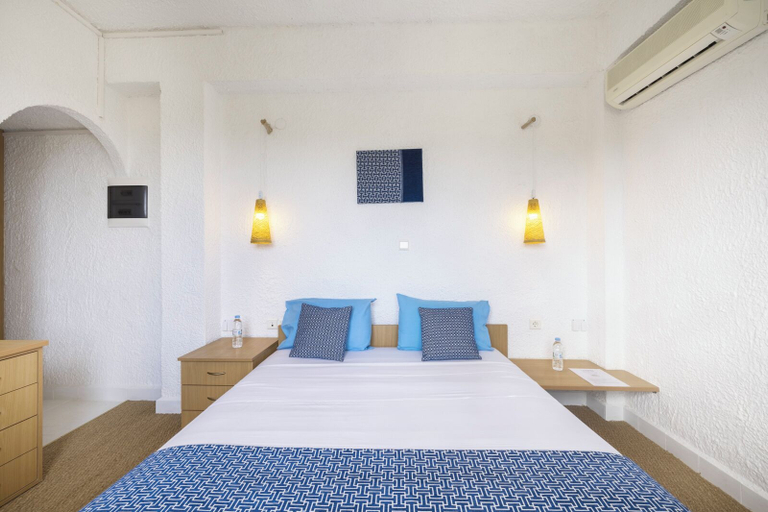 Bedroom 3, Lassion Hotel, Crete