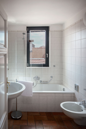 Bathroom 4, hotel Roma Prague, Praha 1