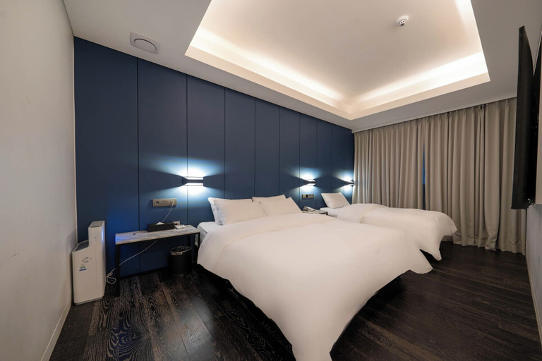 Bedroom 17