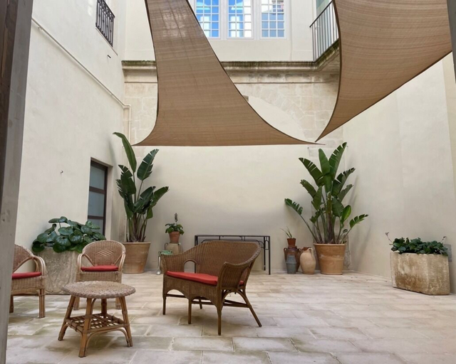 Others 4, PALAZZO GARZIA - Dimora Storica, Lecce