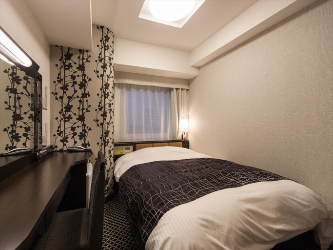 Bedroom 3, APA Hotel & Resort Nishishinjuku Gochome Ekimae Tower, Shibuya