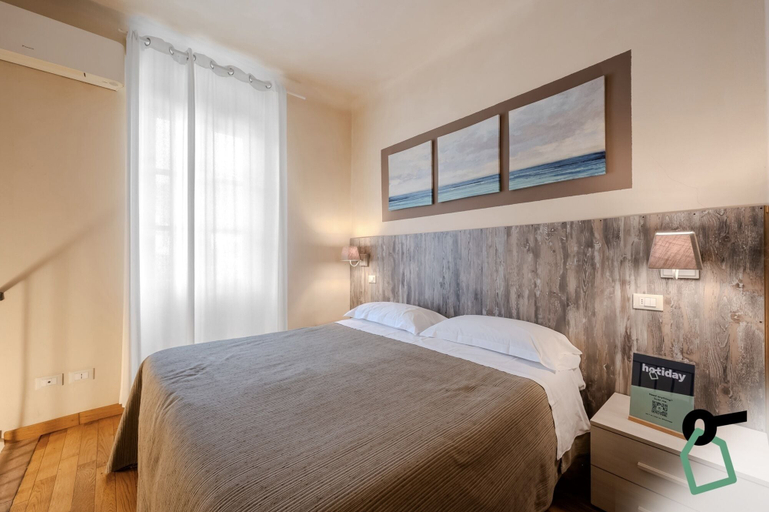 Bedroom 5, HOTIDAY Apartment Collection - Lerici Terrediliguria, La Spezia