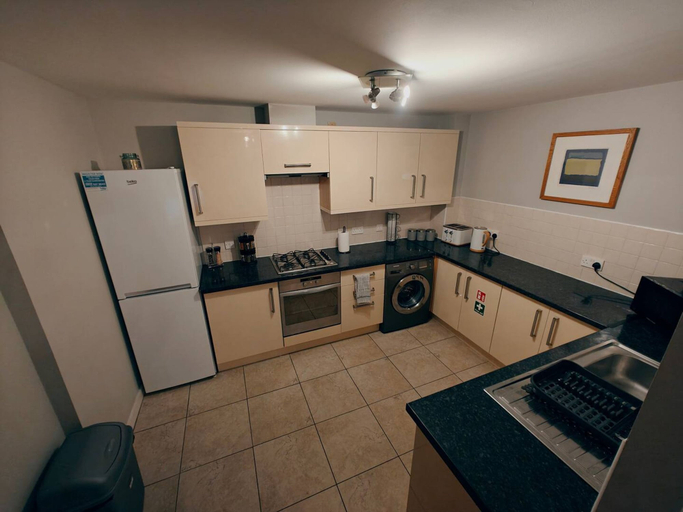 Others 4, 2BR Cosy City Centre Apartment, Belfast