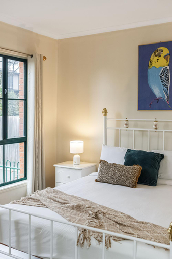 Others 3, Heart of McKinnon Units by Ready Set Host, Melbourne
