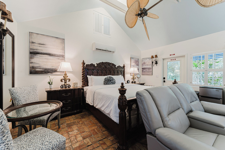 Bedroom 1, Guest House Suite, Palm Beach