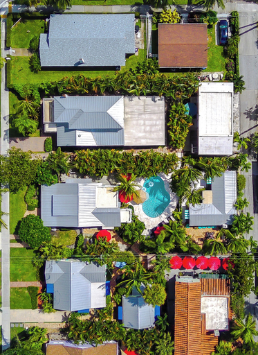 Exterior & Views 2, Savannah Apartment, Palm Beach