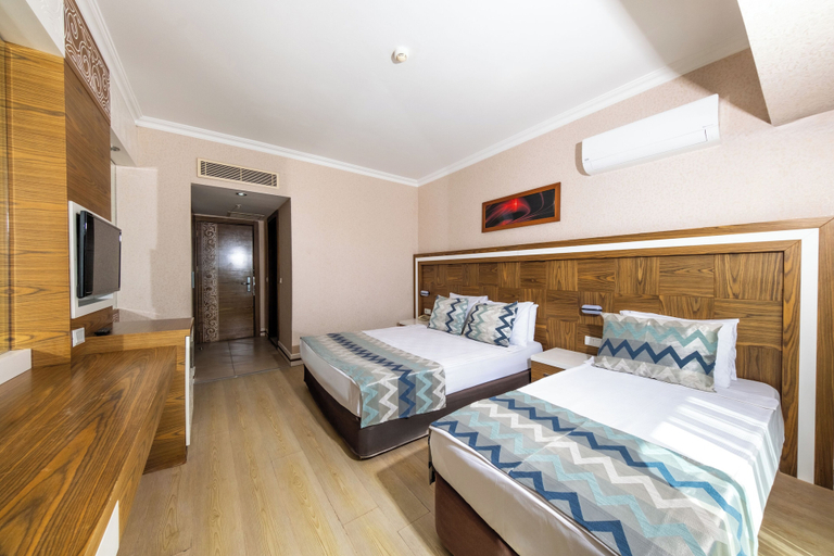 Bedroom 4, Zeyda Kemer Hotel, Kemer