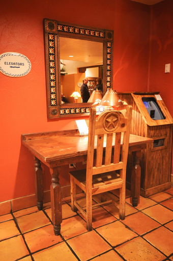 Public Area 3, Table Mountain Inn, Jefferson