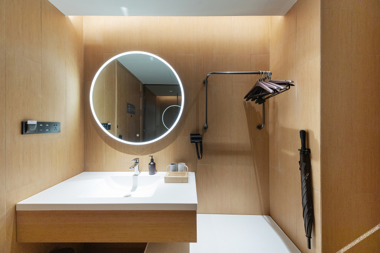 Bathroom 3, Ji Hotel Beijing Wukesong Jinghui Plaza, Beijing
