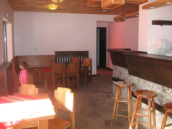 Food & Drinks 4, Boriki Complex, Smolyan