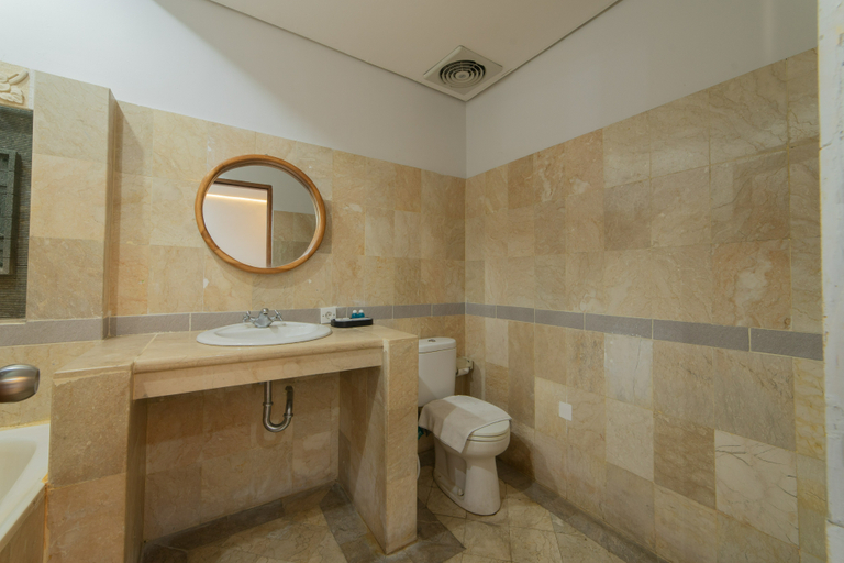 Bathroom 8
