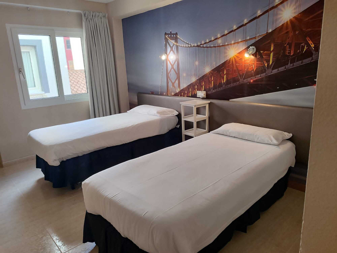 Bedroom 3, HOSTAL MAR DEL PLATA, Baleares