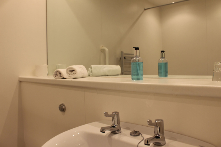 Bathroom 5, Horizon Hotel, South Ayrshire