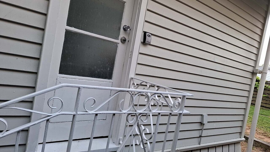 Others 2, Small 2 bedroom flat 7a Rangiatea Road, Waitakere