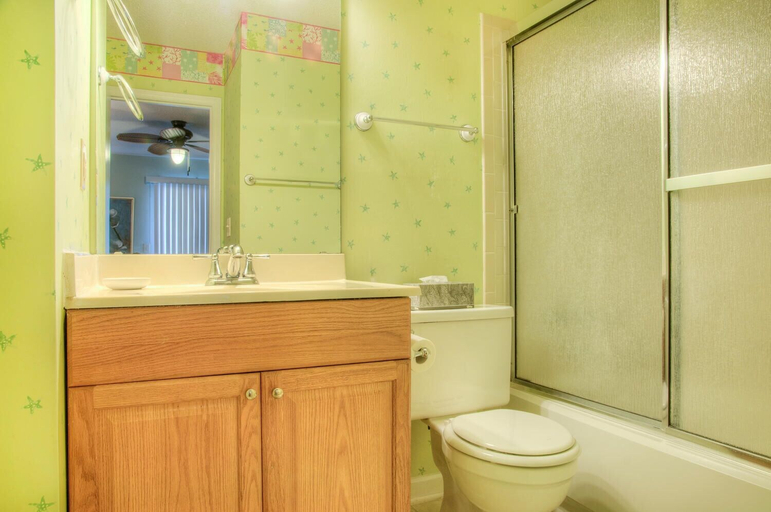 Bathroom 3, Sea Cloisters 201d, Horry