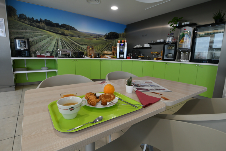 Food & Drinks 5, Mer & Golf City Bordeaux Bassins A Flot, Gironde