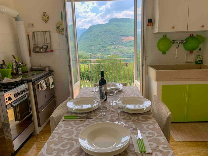 Others 5, Villa Magnolia Oliveti, Trento