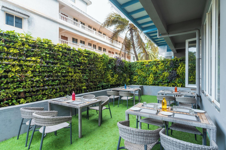 Food & Drinks 5, De Mandarin Hotel, North Goa