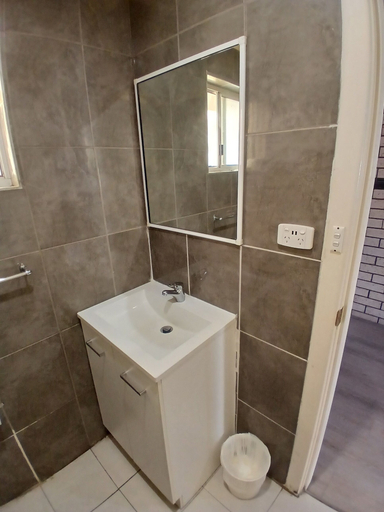 Bathroom 4