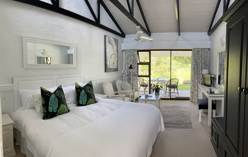 Bedroom 3, Bitou River Lodge, Eden
