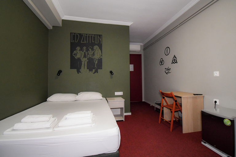 Bedroom 4, STAY Hybrid Youth Hostel, Central Macedonia