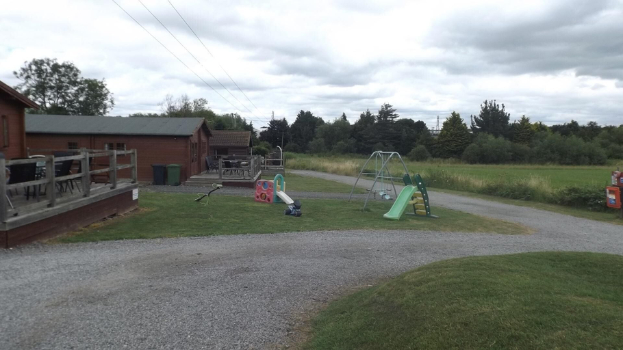 Children's area 3, Spacious 3 Bedroom Cabin at Avonvale Holiday Lodge, Worcestershire