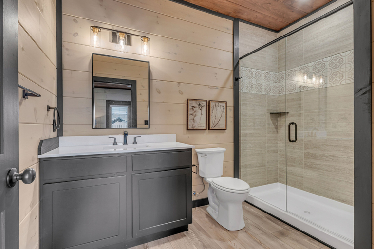 Bathroom 4, Smith Creek Resort, Sevier