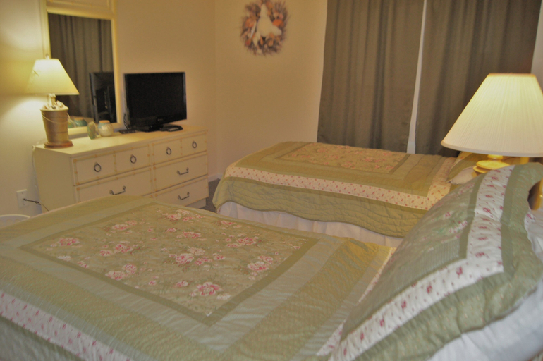 Bedroom 2, Sea Cloisters 201d, Horry