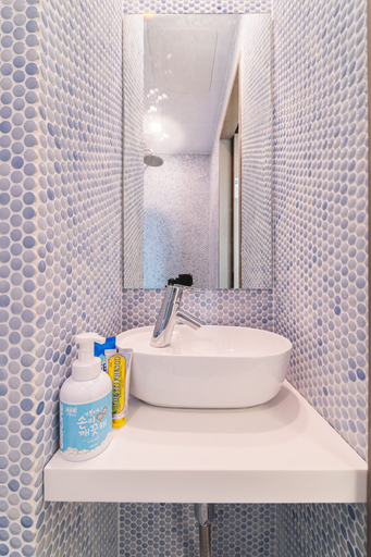 Bathroom 4, Maison de Wave 2, Mapo