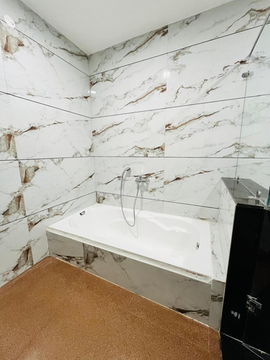 Bathroom 5, Basotel Hotel Indore, Indore