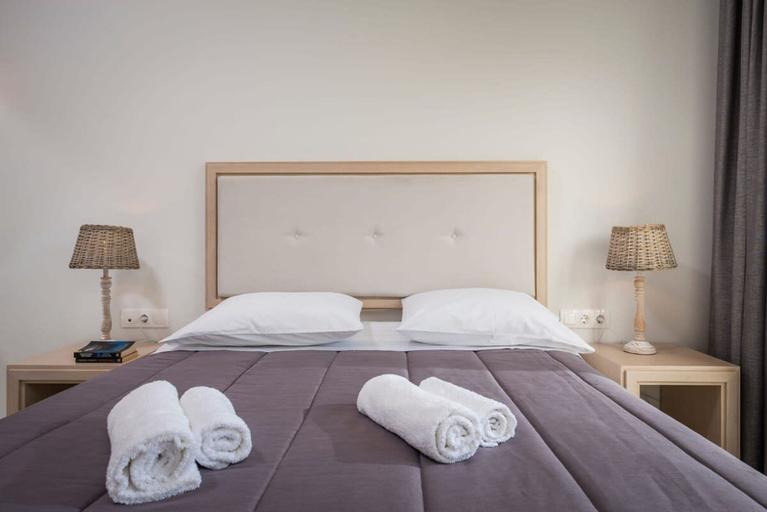 Room 3, Mear Double Luxury - Cretan Garden Hideaway, Crete