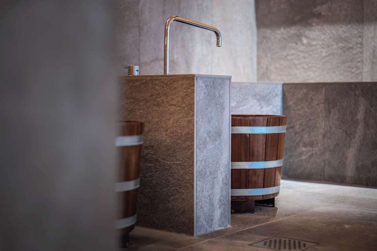 Bathroom 4, Hotel Spitzhorn, Saanen