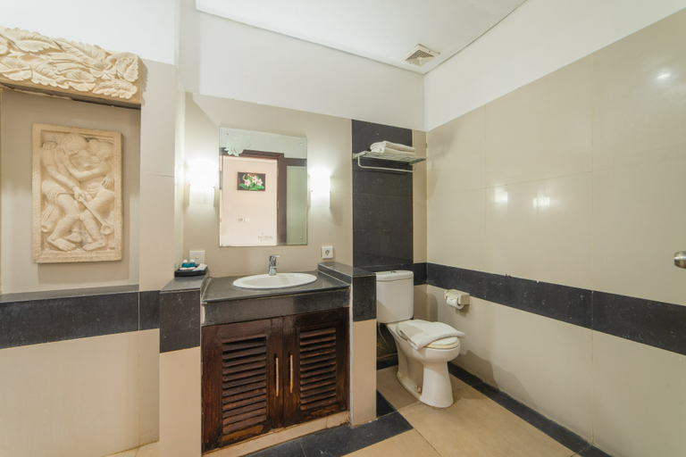Bathroom 11