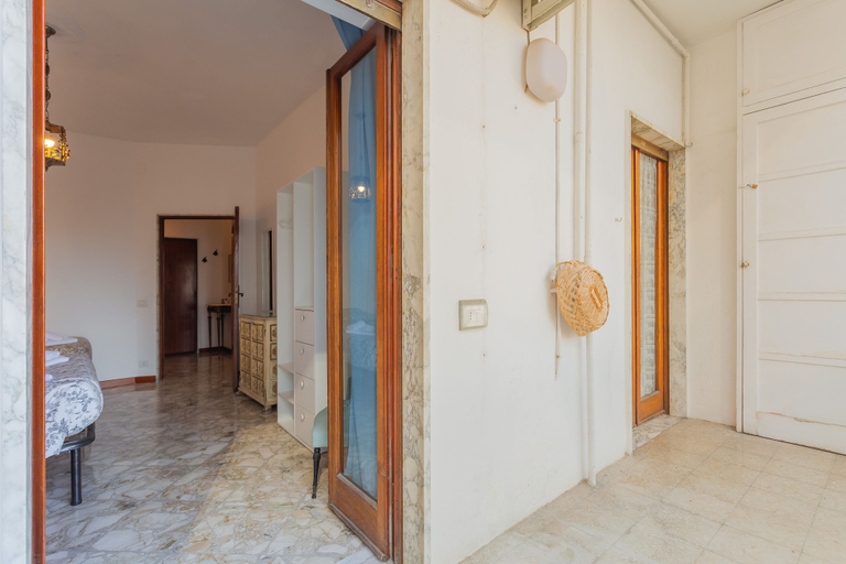 Room 4, Golden Apartment by Wonderful Italy, Bari