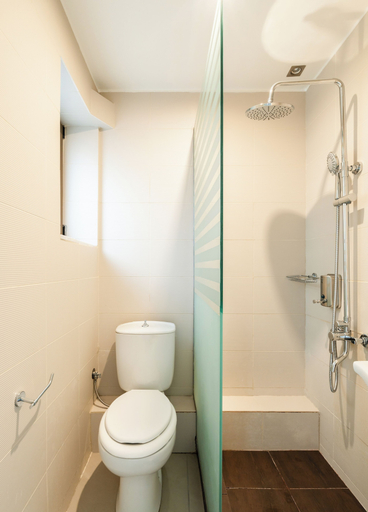 Others 4, Elysee apartment 8, Attica