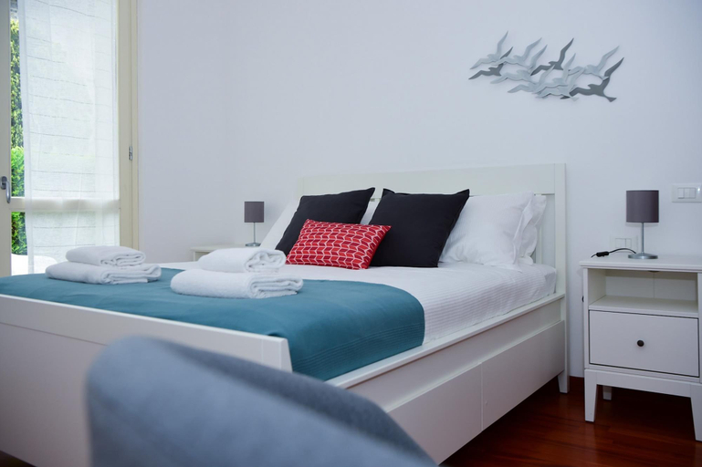 Bedroom 4, Blue Bellagio by Wonderful Italy, Como