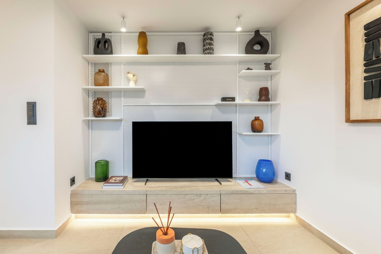 Others 4, Glyfada Coastside Apartment, Attica